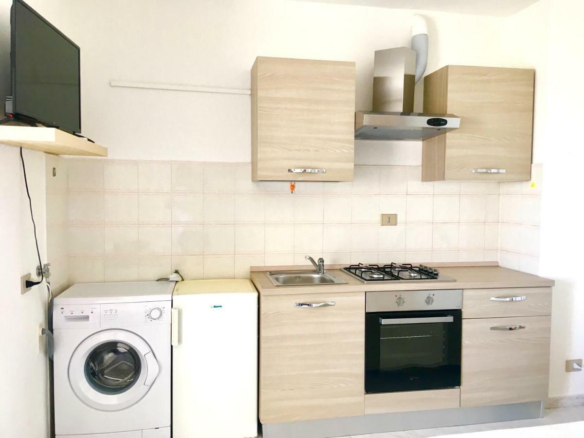 Apartmán Monolocale Loredana Tergu Exteriér fotografie